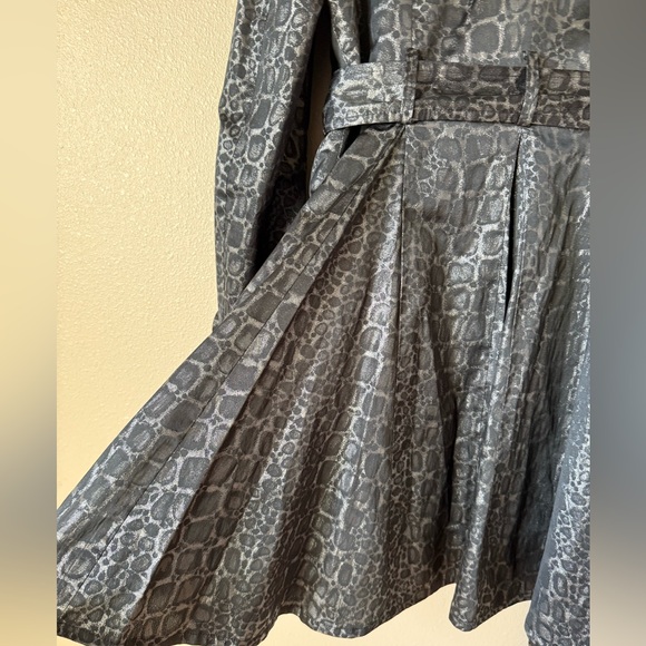 Helene Berman Trench Coat - Picture 6 of 9